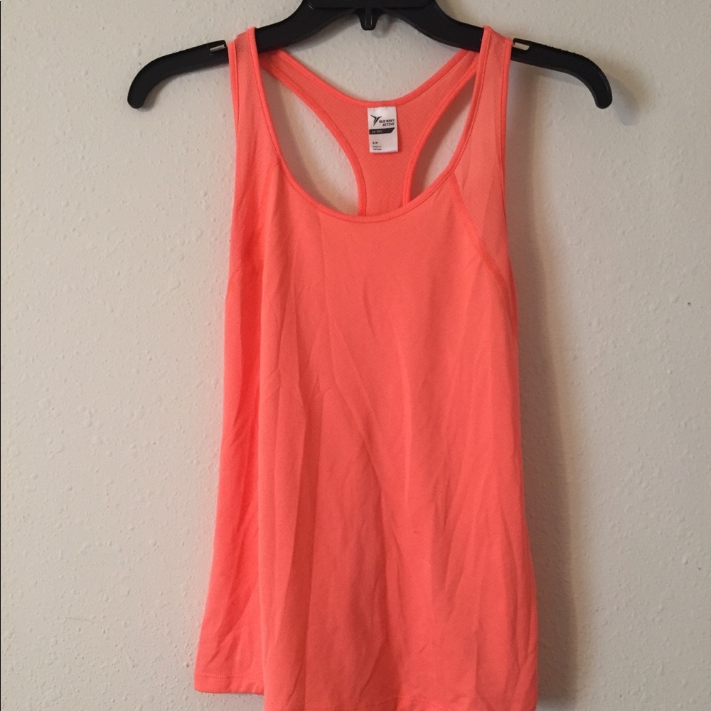 Athletic tank top